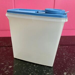 Vintage Tupperware Cereal Keeper Container 13 C 469 471 Flip Top Lid Sheer Blue